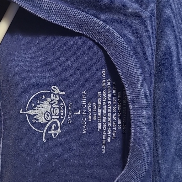 Disney parks Lost Boy size L s/s tshirt - Picture 2 of 4